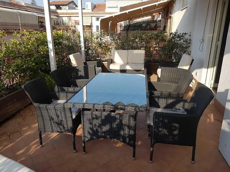 טאורמינה My Property Apartment Top Sea מלון
