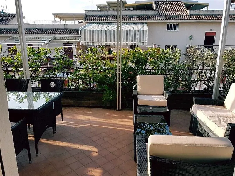 מלון טאורמינה My Property Apartment Top Sea